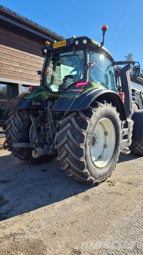Valtra T145 Active Traktorit