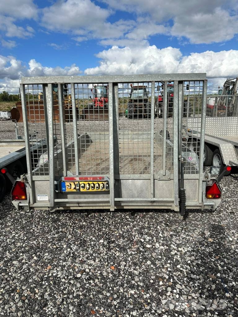 Nugent P3718H med alu bund Outros reboques