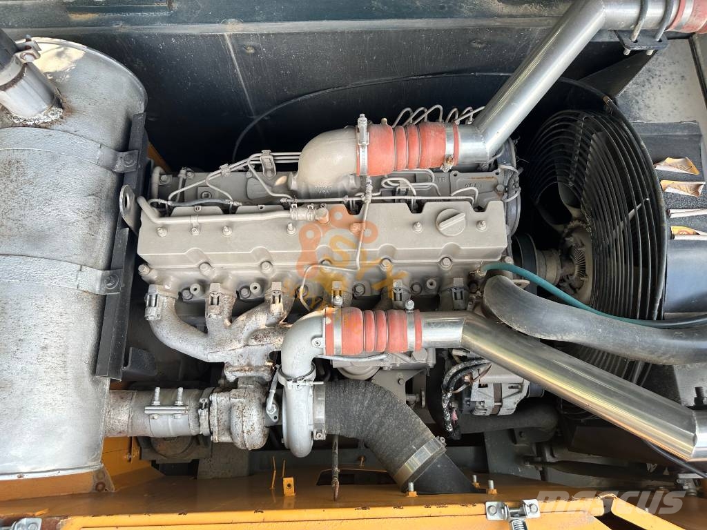 Hyundai Robex 305 Raupenbagger