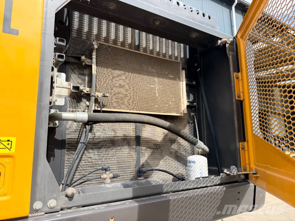 Volvo EC 300 E Rupsgraafmachines