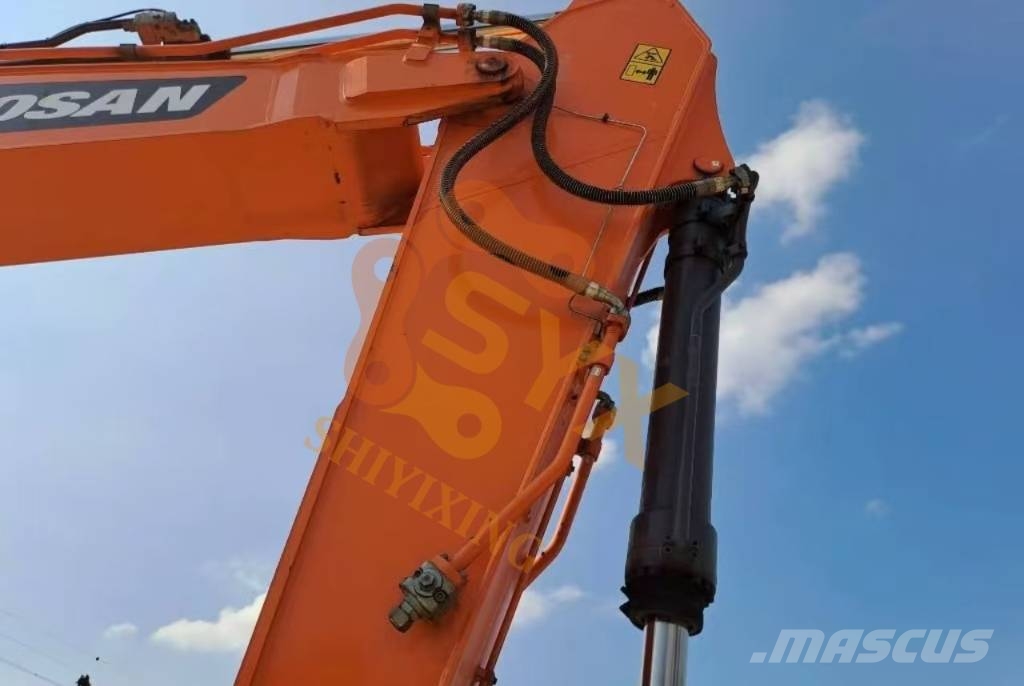 Doosan DX 530 LC-5 Bagri goseničarji
