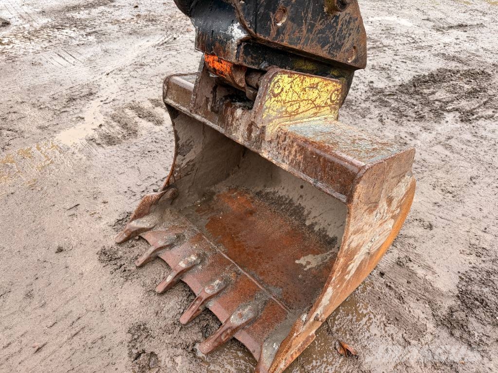 CAT 308 CR 8 Ton Midi Excavator Середні екскаватори 7т. - 12т.