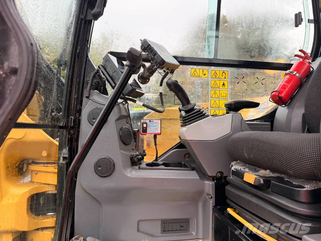 CAT 308 CR 8 Ton Midi Excavator Середні екскаватори 7т. - 12т.