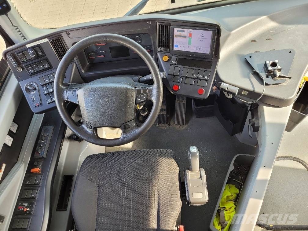 Volvo B8R 8900 EURO6 Zájazdové autobusy