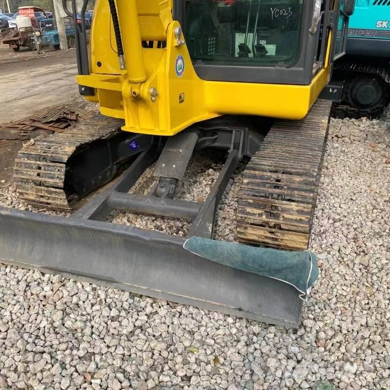 Komatsu PC 56 소형 굴삭기 7톤 미만