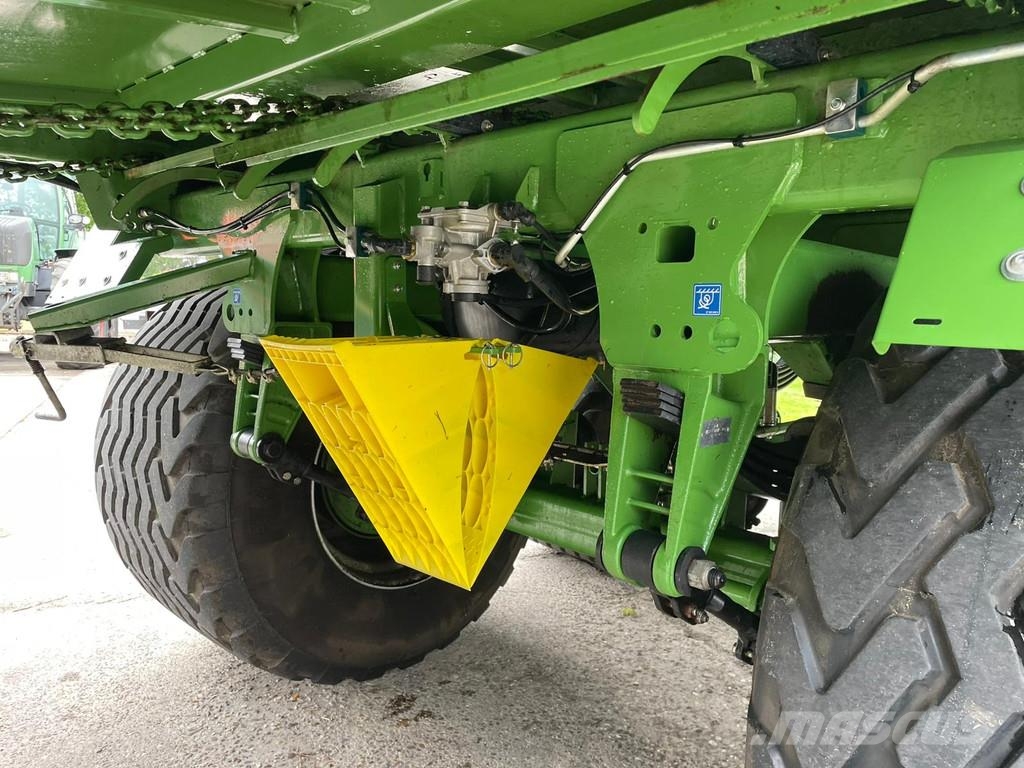 Krone MX 330 GL opraapwagen NIEUW STAAT 129 UUR!! Self-propelled foragers