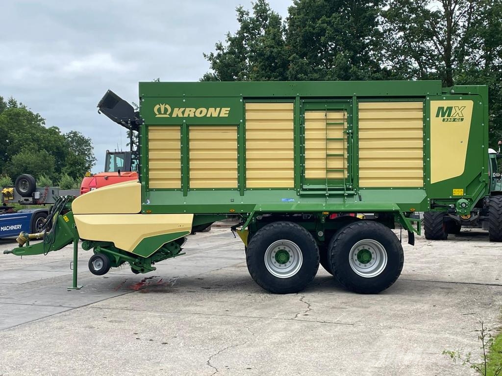 Krone MX 330 GL opraapwagen NIEUW STAAT 129 UUR!! Self-propelled foragers