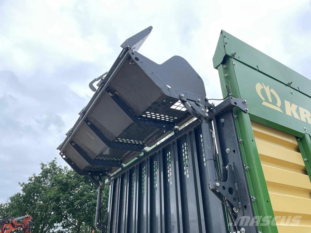 Krone MX 330 GL opraapwagen NIEUW STAAT 129 UUR!! Self-propelled foragers