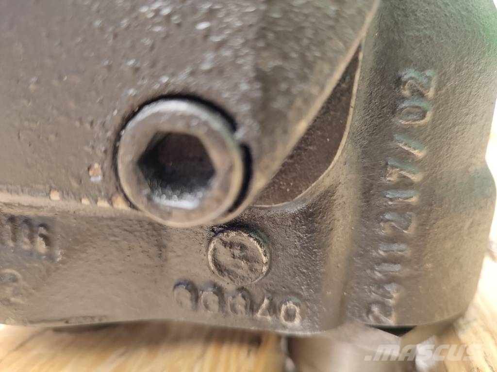 Merlo Hydraulic piston pump Broenigaus Hudromatik Hüdraulika