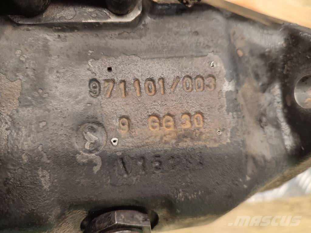 Merlo Hydraulic piston pump Broenigaus Hudromatik Hüdraulika