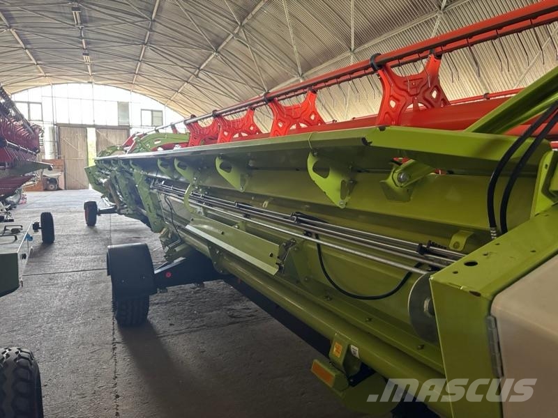CLAAS Lexion 770 TT m. SW Vario 1230 Sonstige Landmaschinen