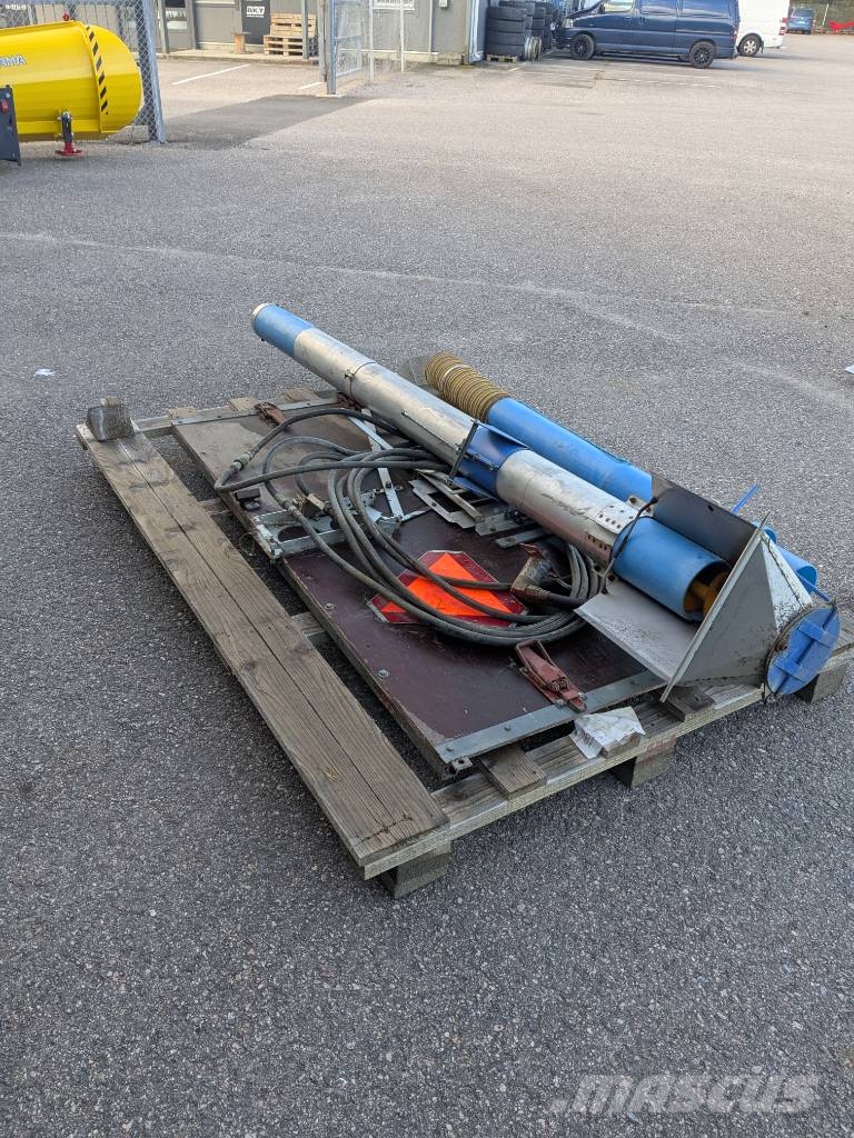 Jussi-Tuote M150 Täyttöruuvi Transportbånd