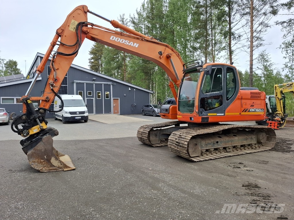Doosan DX 160 LC 履带挖掘机