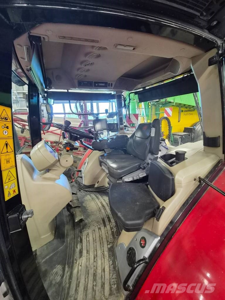 Massey Ferguson 8740S Traktori