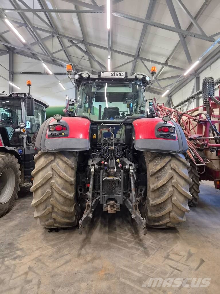 Massey Ferguson 8740S Traktori