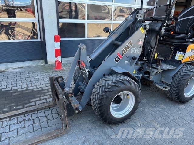 GiANT G 2300 HD Mininakladače