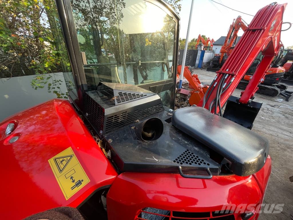 Yanmar Vio 80 Vidutinės galios ekskavatoriai 7-12 t