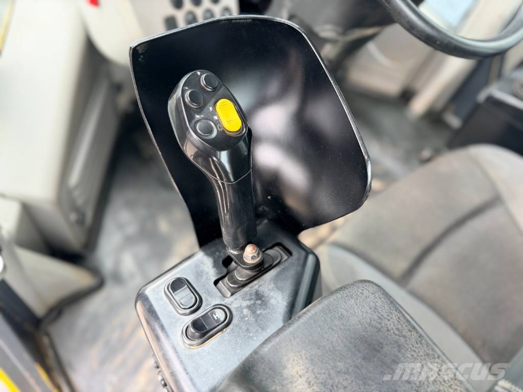 Komatsu WA470-8 - Joystick Steering Chargeuse sur pneus