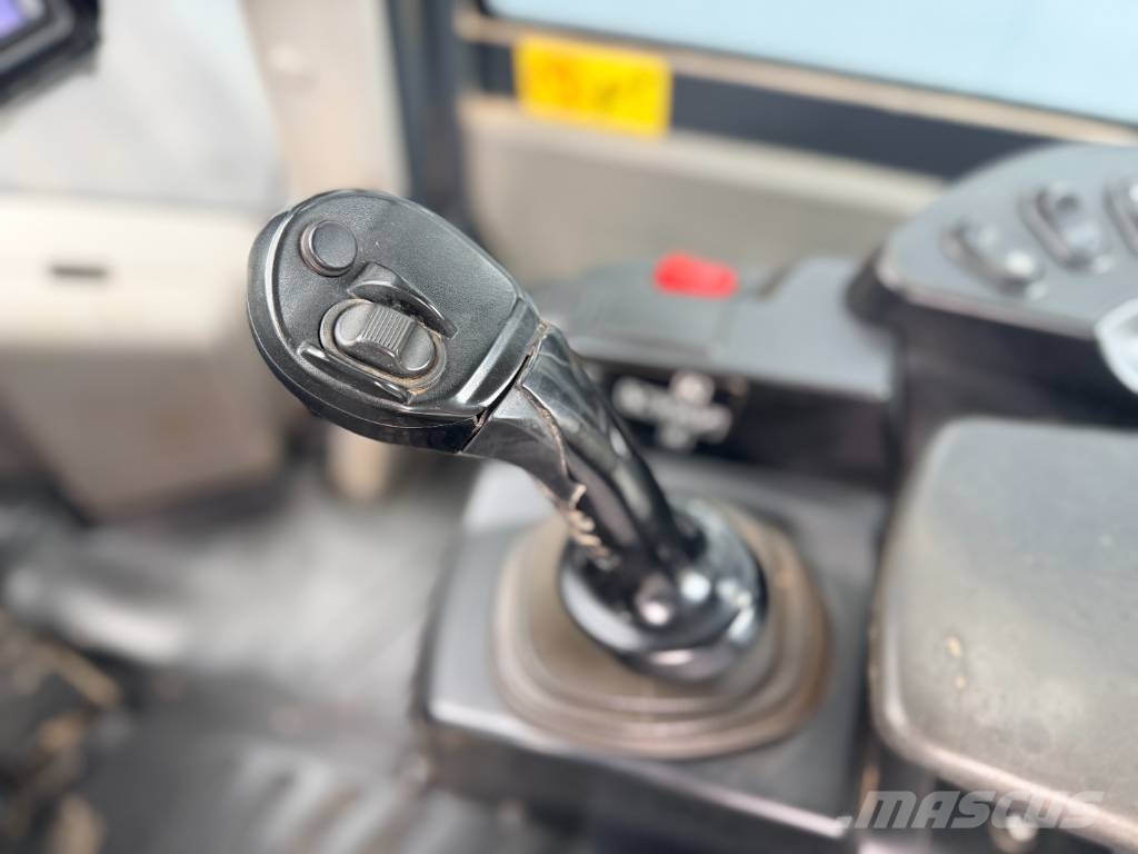 Komatsu WA470-8 - Joystick Steering Chargeuse sur pneus