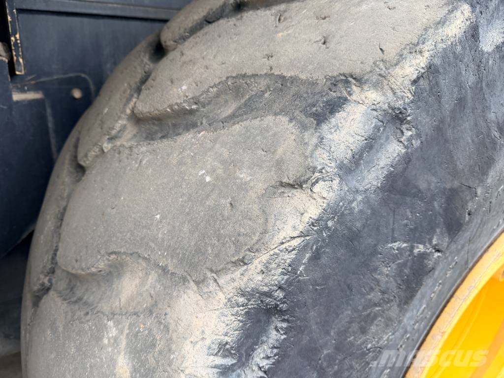 Komatsu WA470-8 - Joystick Steering Chargeuse sur pneus
