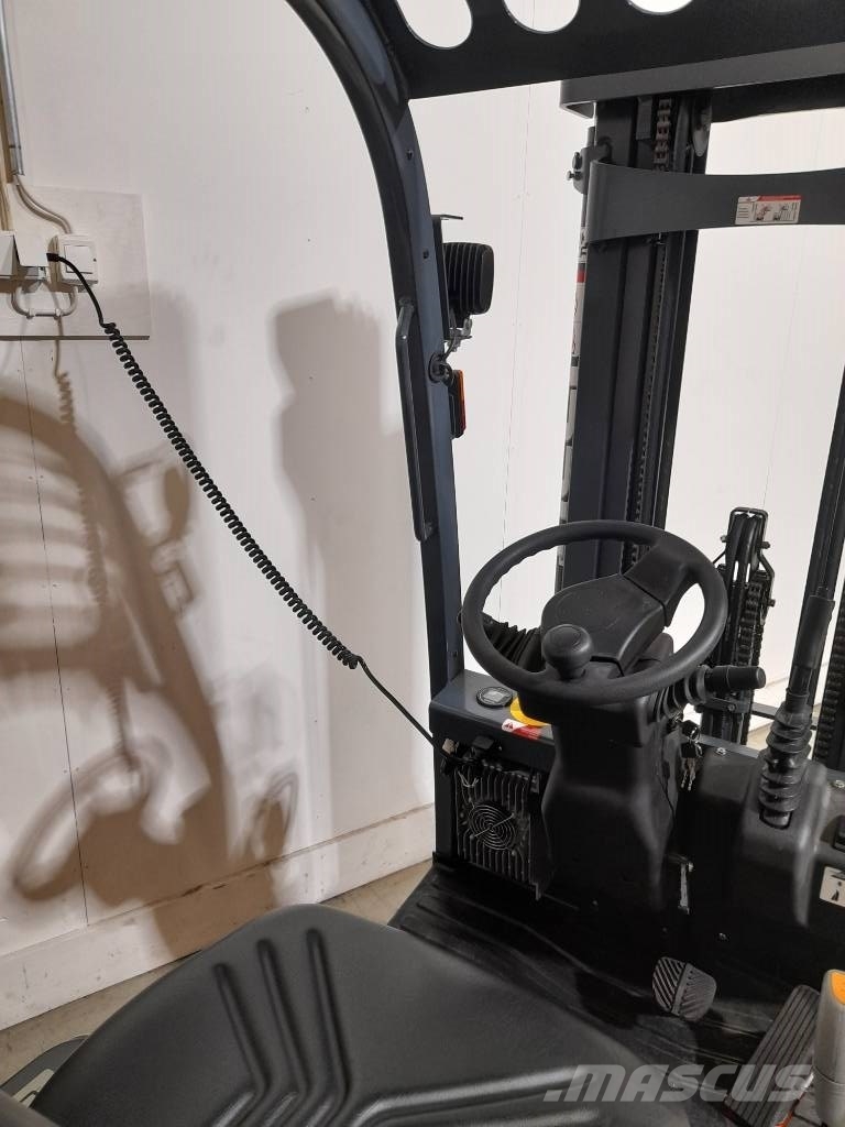 Heli CPD12SQ-A1LIH4 Sähkötrukki شاحنات ذات رافعات شوكية تعمل بالكهرباء