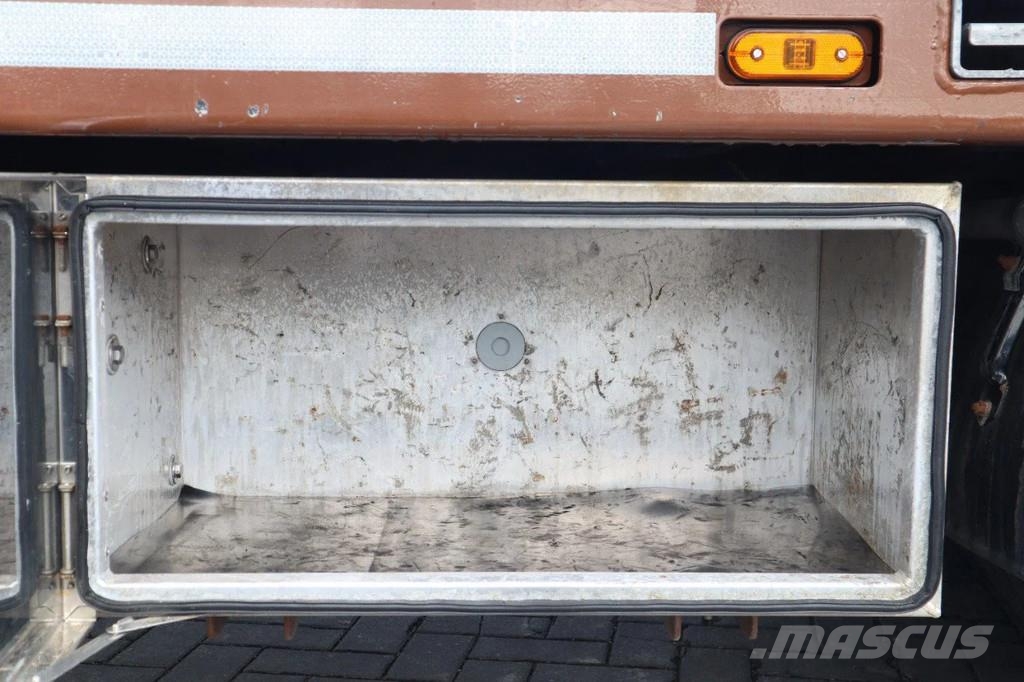 HRD STLM 3N | 3-AXLE | SLIDING RAMPS | STEER & LIFT AX Žemo iškrovimo puspriekabės