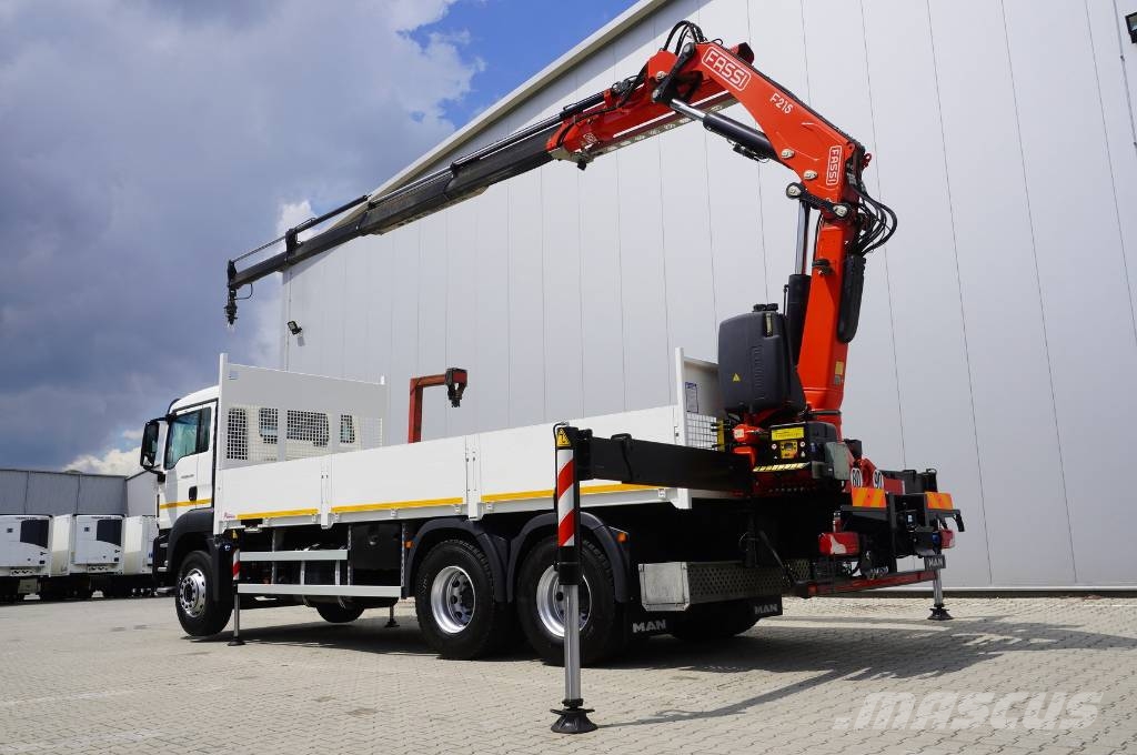 MAN TGS 26.420 6×4 / Fassi F215A.2.24 / remote control Tovornjaki z žerjavom