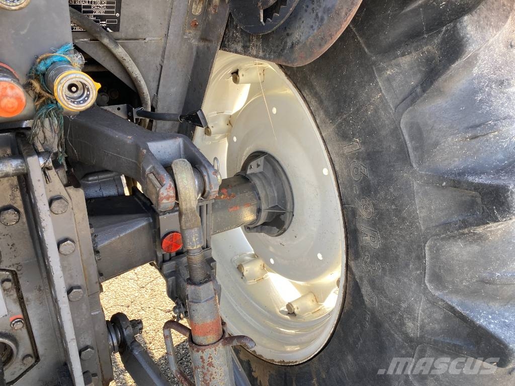 Renault CERES 330 Mécanique endommagé Tracteur