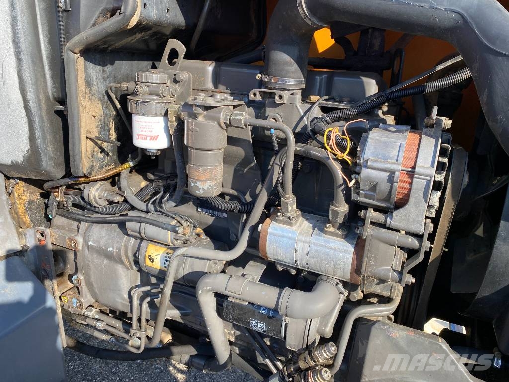 Renault CERES 330 Mécanique endommagé Tracteur