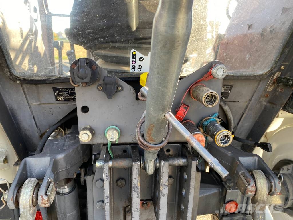 Renault CERES 330 Mécanique endommagé Tracteur