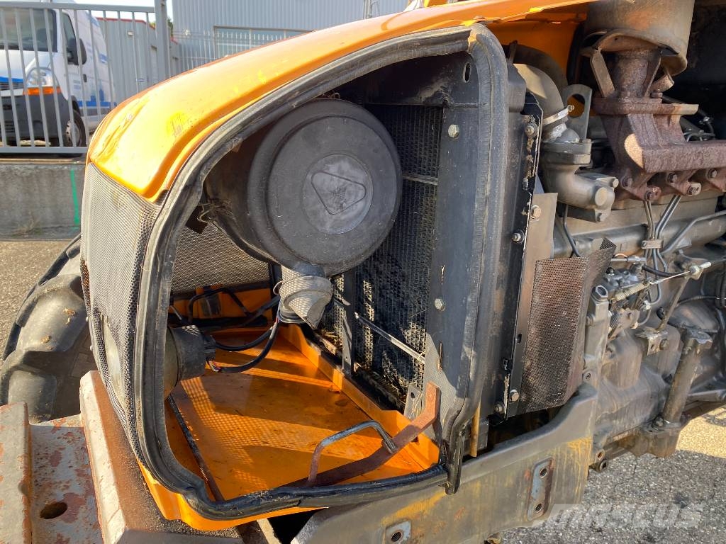 Renault CERES 330 Mécanique endommagé Tracteur