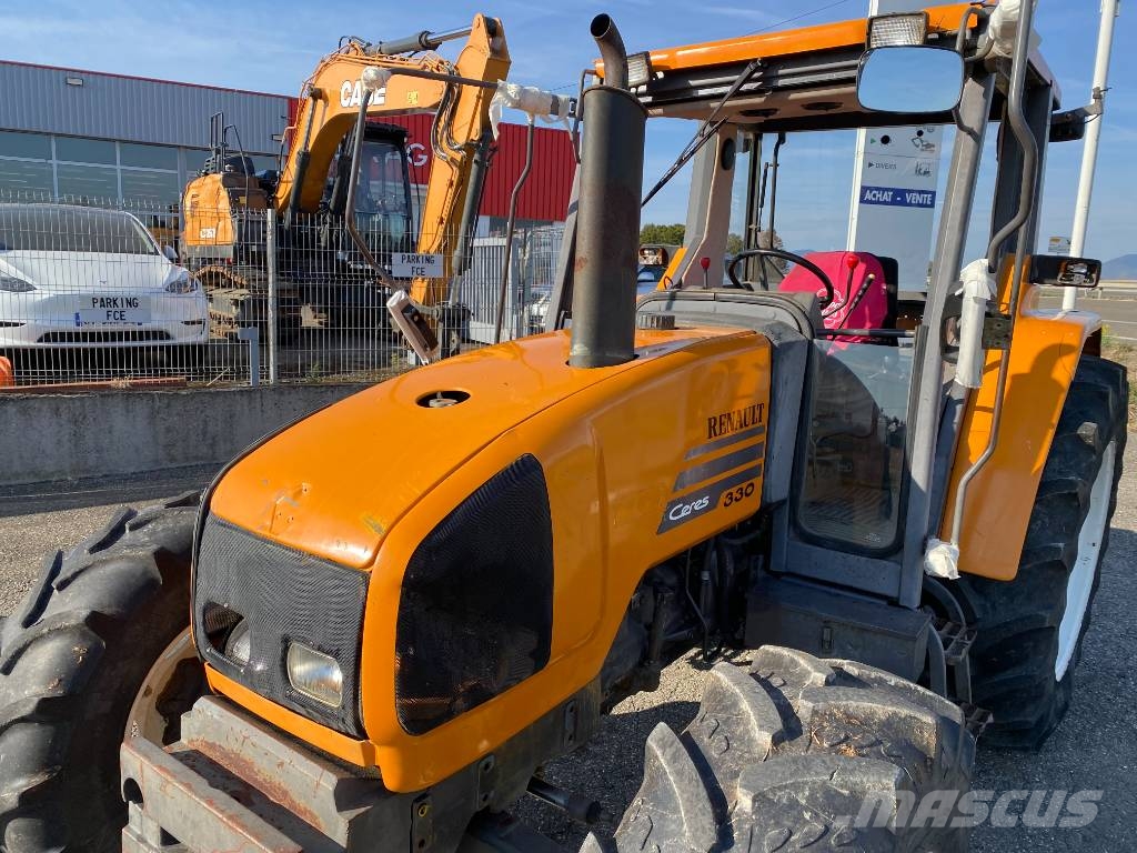 Renault CERES 330 Mécanique endommagé Tracteur