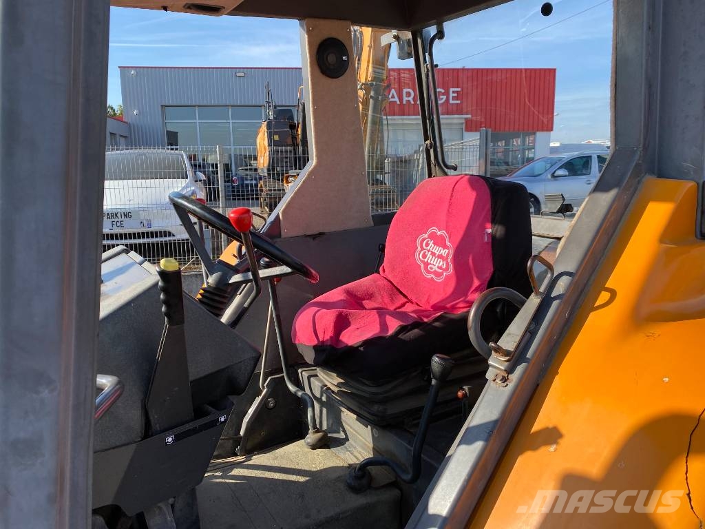 Renault CERES 330 Mécanique endommagé Tracteur