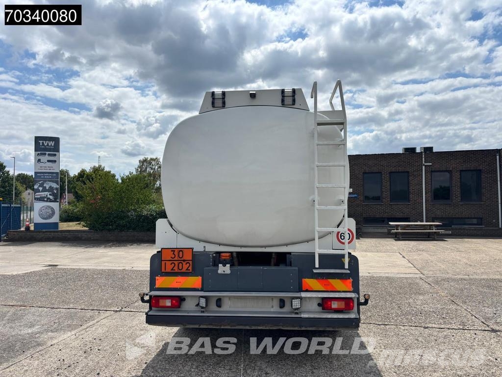Volvo FM 330 6X2 Tankwagen