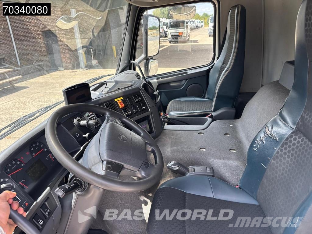 Volvo FM 330 6X2 Tankwagen