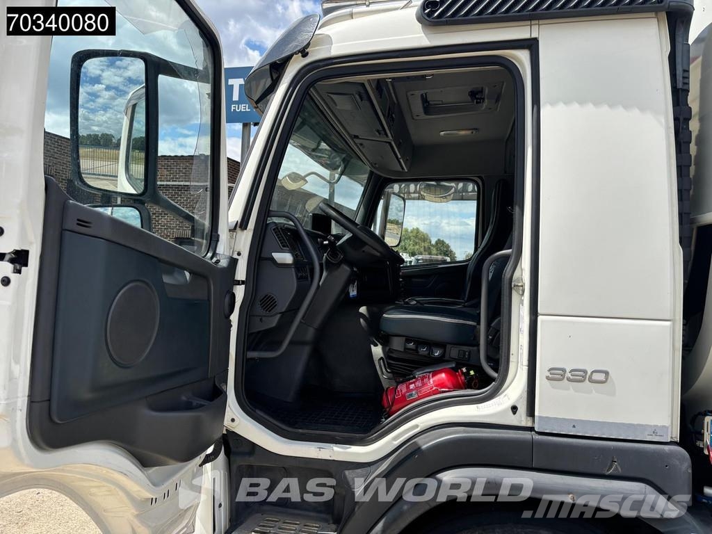 Volvo FM 330 6X2 Tankwagen