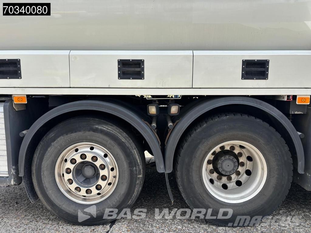 Volvo FM 330 6X2 Tankwagen