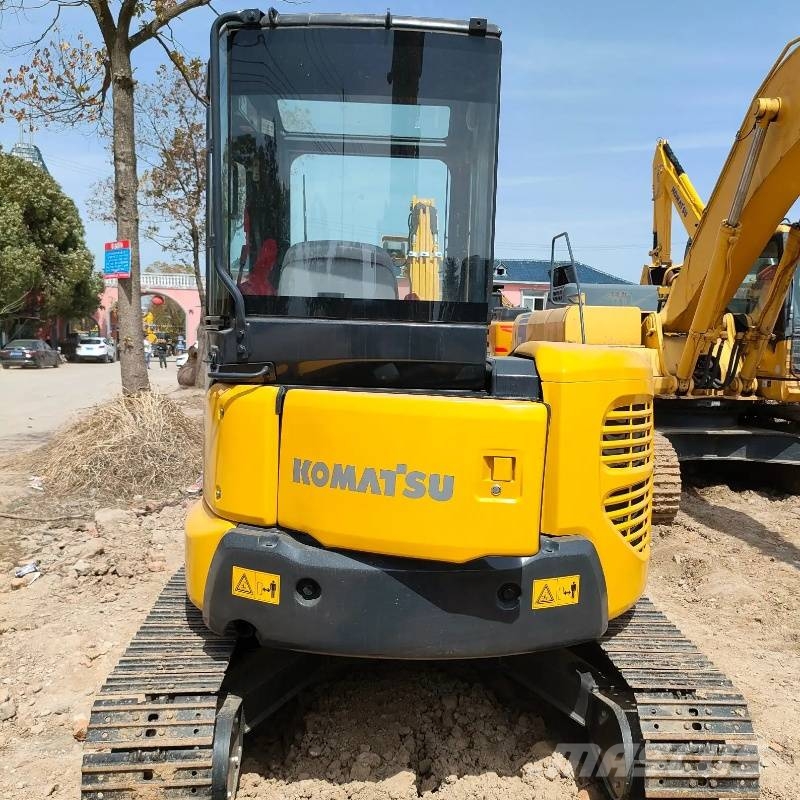 Komatsu PC 40 MR 소형 굴삭기 7톤 미만
