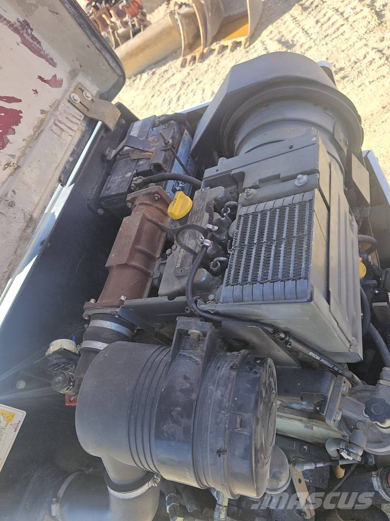 Dynapac CC 122 双轮压路机