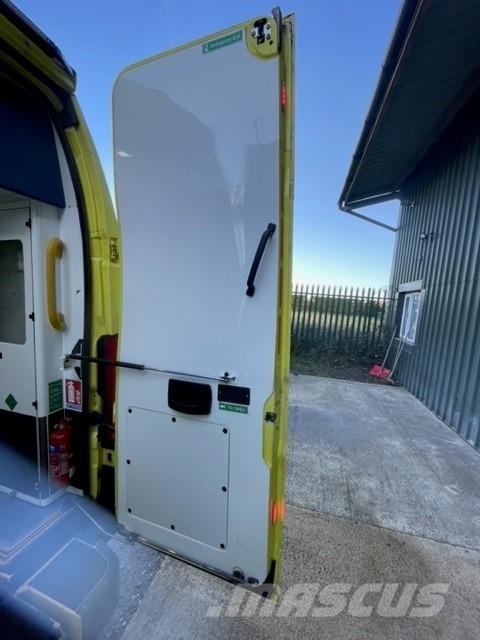 Fiat Ducato A&E Fiat Ducato A&E Vehicle with Stryker Pr سيارات إسعاف