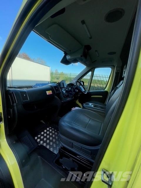 Fiat Ducato A&E Fiat Ducato A&E Vehicle with Stryker Pr سيارات إسعاف