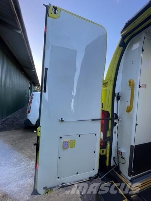 Fiat Ducato A&E Fiat Ducato A&E Vehicle with Stryker Pr سيارات إسعاف