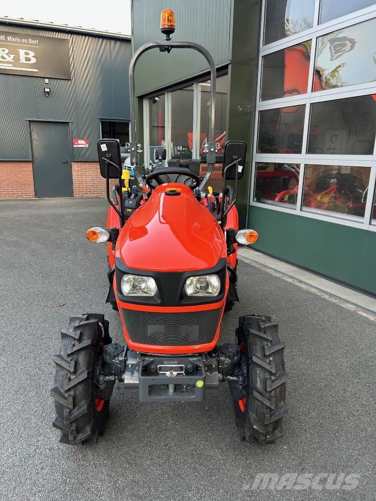 Kubota EK 1-261 Kompakte traktorer