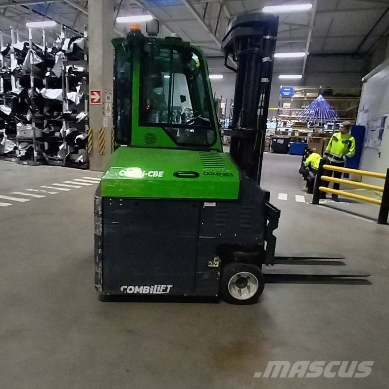Combilift CBE 2500 شاحنة المناولة رباعية الاتجاهات