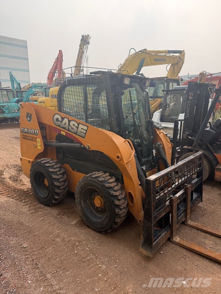 CASE SR200 Φορτωτάκια
