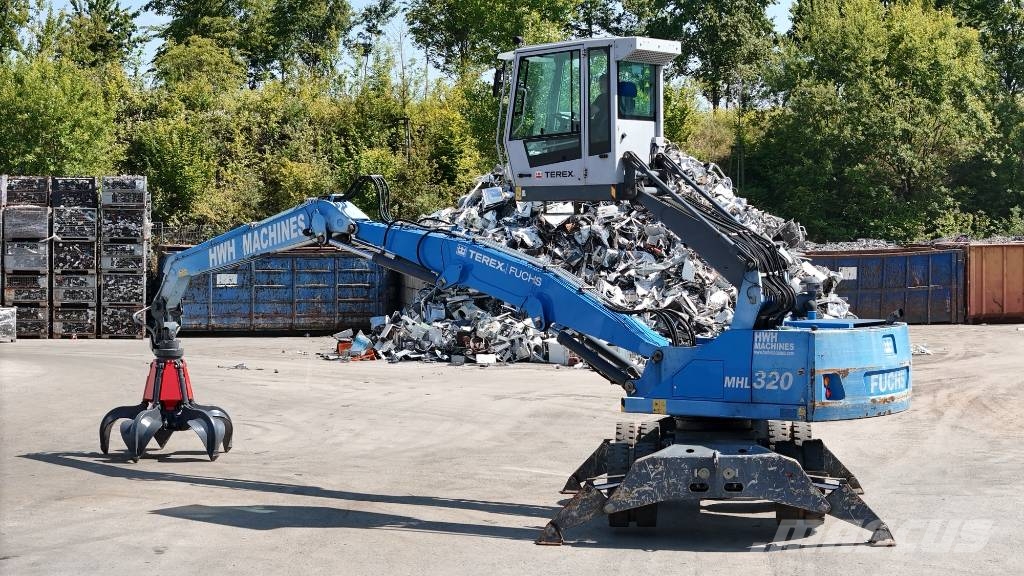 Fuchs MHL 320 D مناولات المخلفات / مناولات صناعية