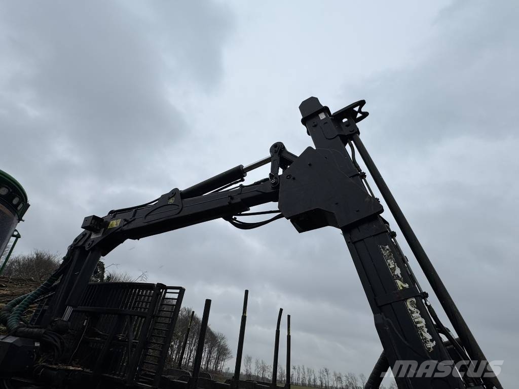 John Deere 1510 G Lesné traktory