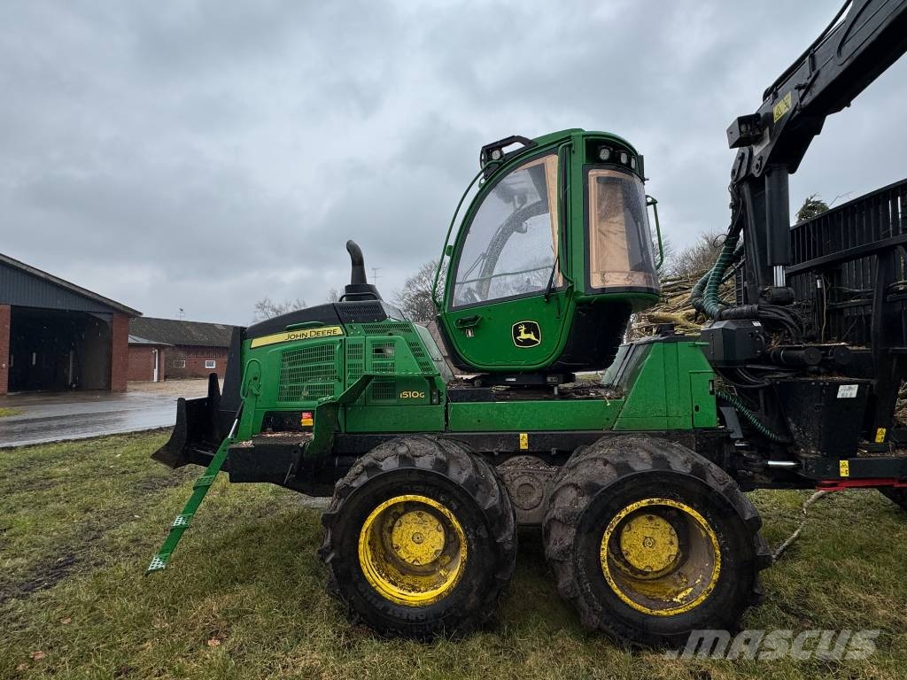 John Deere 1510 G Lesné traktory