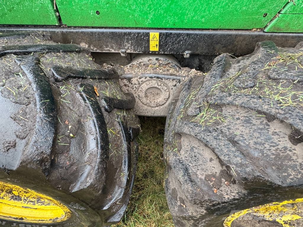 John Deere 1510 G Lesné traktory