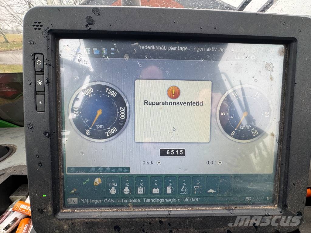 John Deere 1510 G Lesné traktory